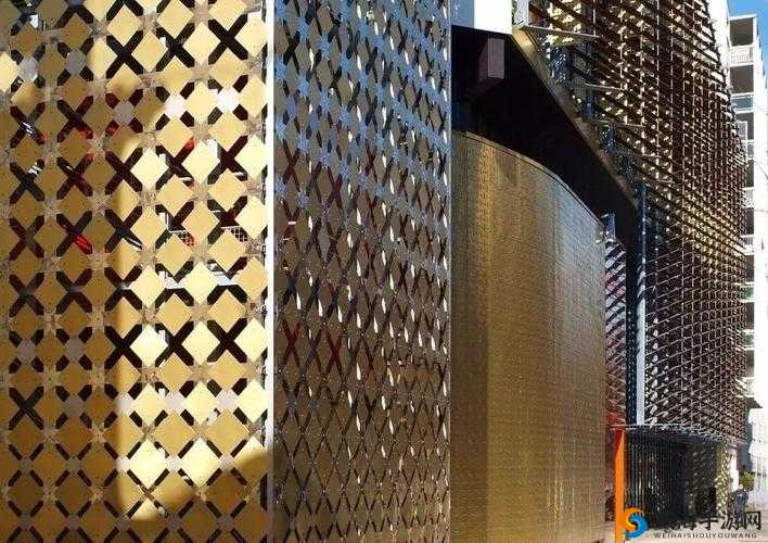 铜深色板：独特的建筑装饰材料