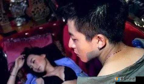 张柏芝跪地吃 J8 相关图片引发热议