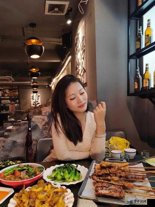 小烧货几天没弄了这么多水了真奇怪