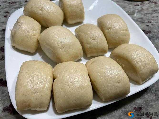 12 名泬图片馒头：引发争议的食物