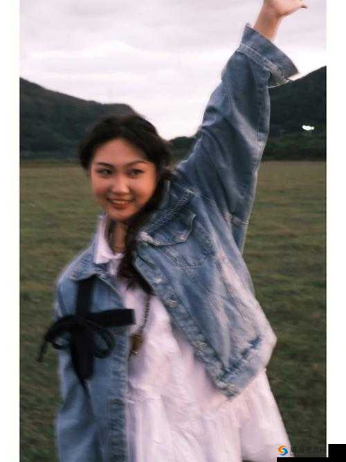 不得不爱1V2叶柒女主播颜值超高附和：精彩无限