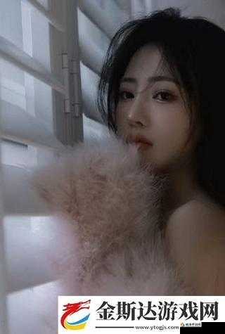 已满十八岁请带好纸：这背后的深意