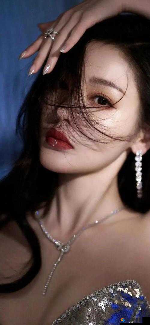 女生呵啊呵啊呵啊叫什么歌让时尚界更具多样性：探索时尚界的新视角