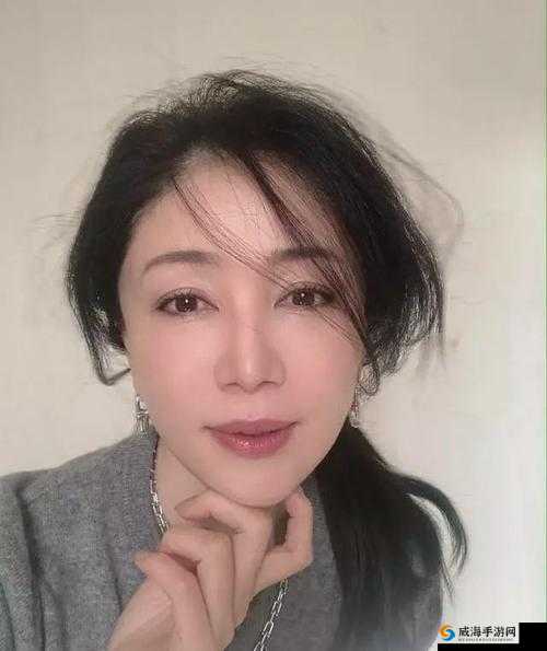53 岁阿姨因房中太温馨走红：背后的故事