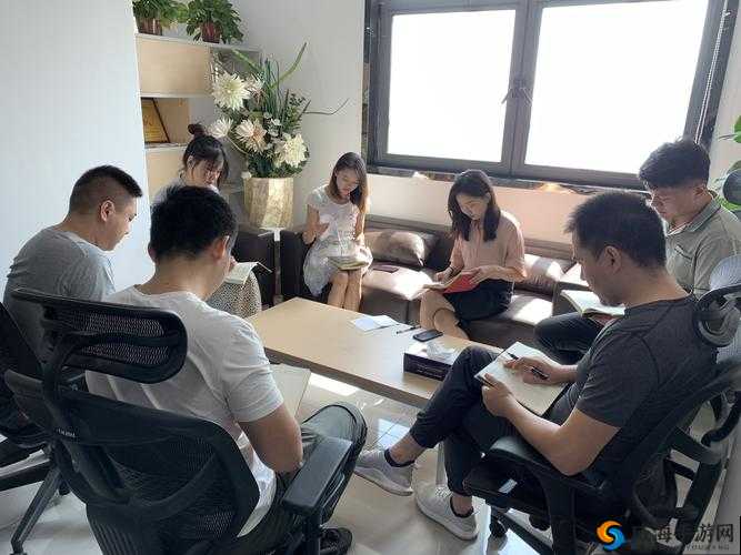 开会也一直放里面：探讨相关事宜