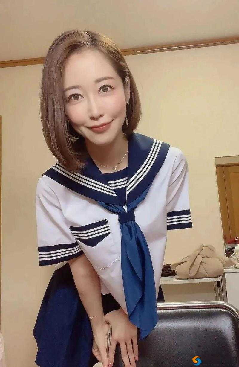 筱田优 179:绝美身材与演技的完美结合