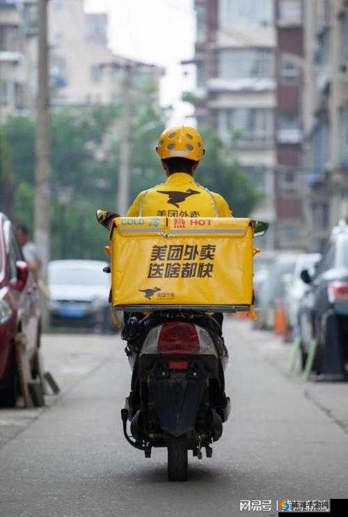 中国美团外卖员男同 GaY 的别样人生故事