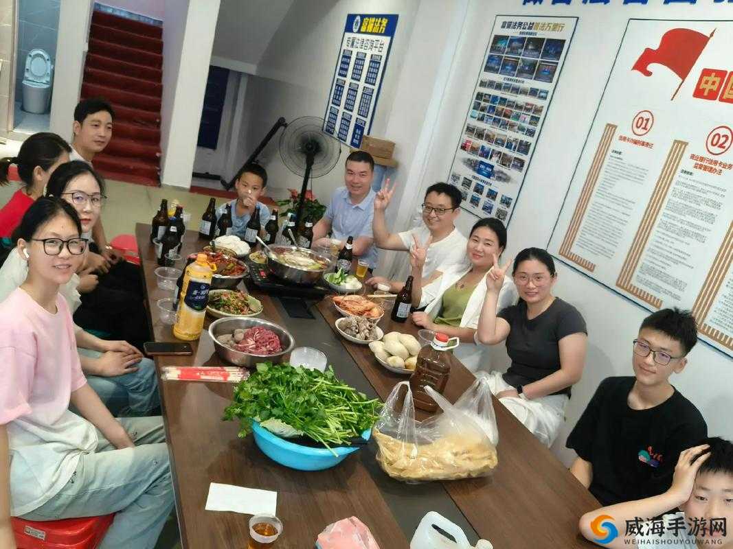 开会在桌子下反正他们看不见：真的可以吗
