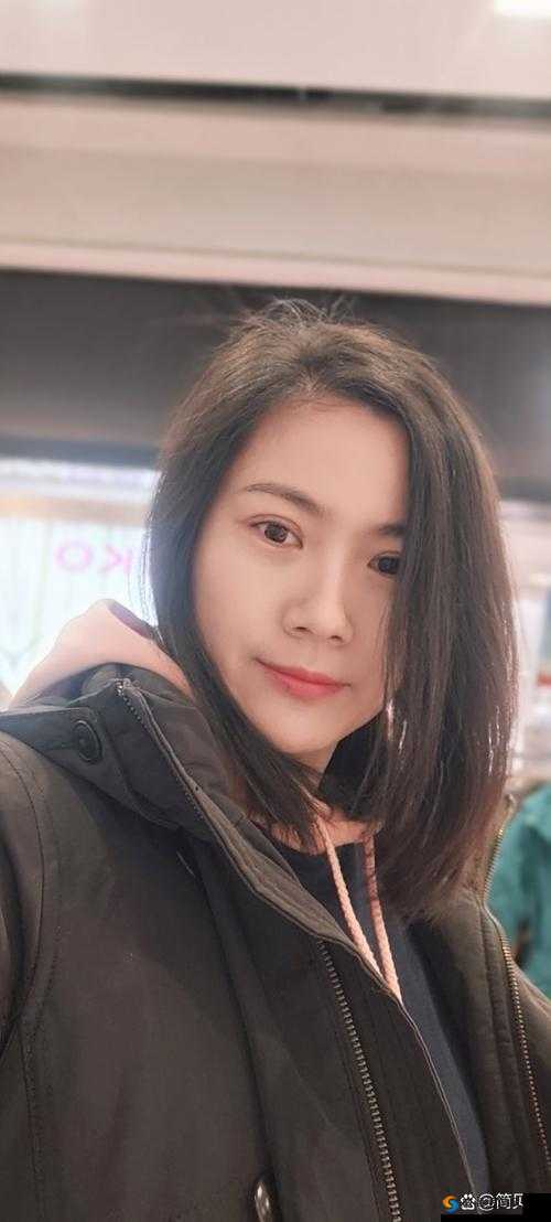 东南亚 AV 自拍:独特视角呈现别样风情
