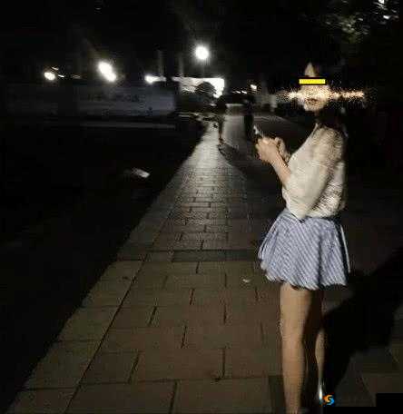 大神潜入商场厕拍：是探秘还是媮拍？
