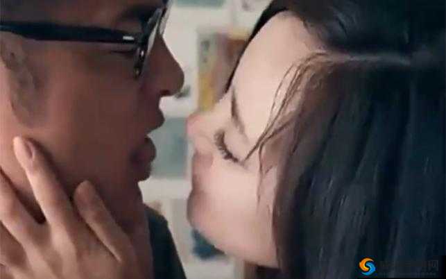电视剧：亲上边摸下边的奇妙剧情