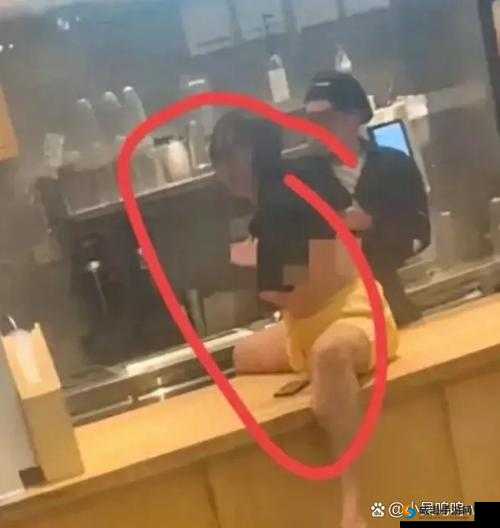 女生打开腿让男捅应用：私密行为引发的争议
