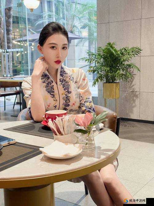麻豆最火辣苏语棠苏娅：她们的魅力世界