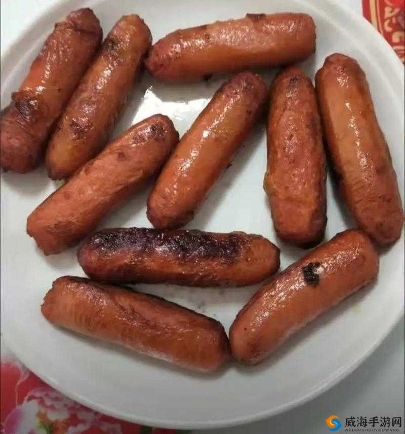 肉肠引发的争议：澳门与小洞需要大肉肠澳门之间的故事