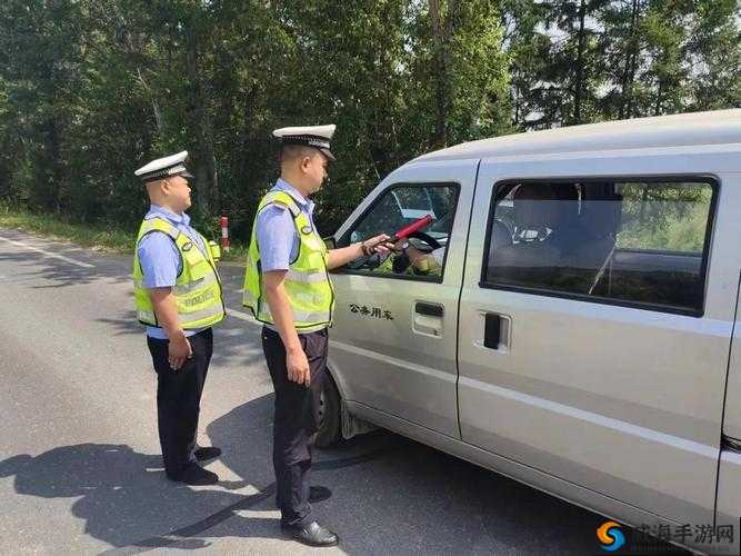 交警用小 xué 查酒驾文叫什么:严查酒驾保平安行动