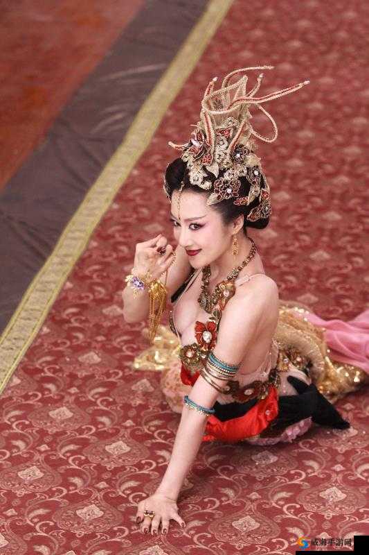 魅惑与诱惑：妲己人体艺术的古典之美