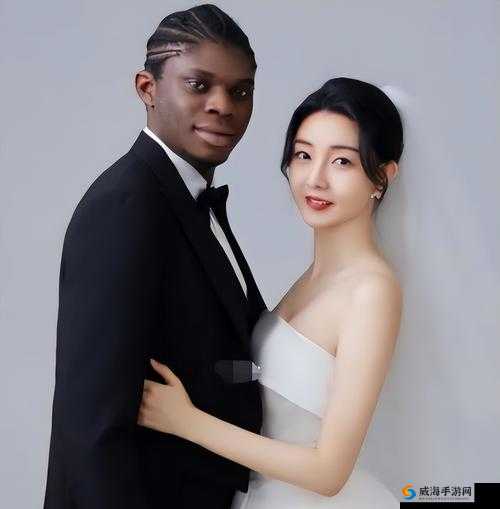 杨钰莹大战三个黑人:世纪之战,谁与争锋