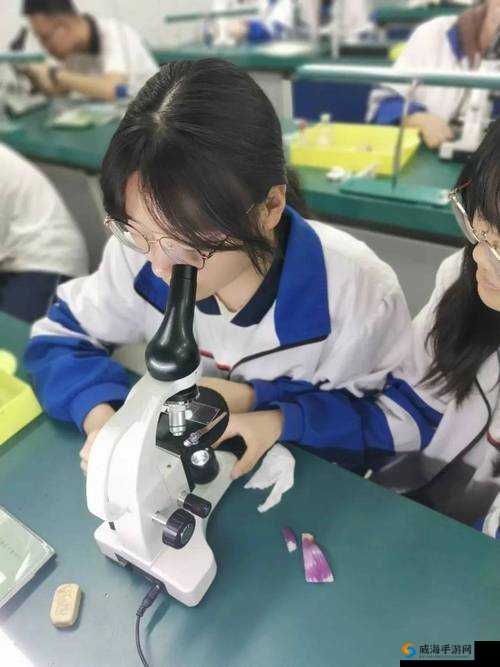 生物老师亲身试验繁殖实验:以生命探索科学的界限