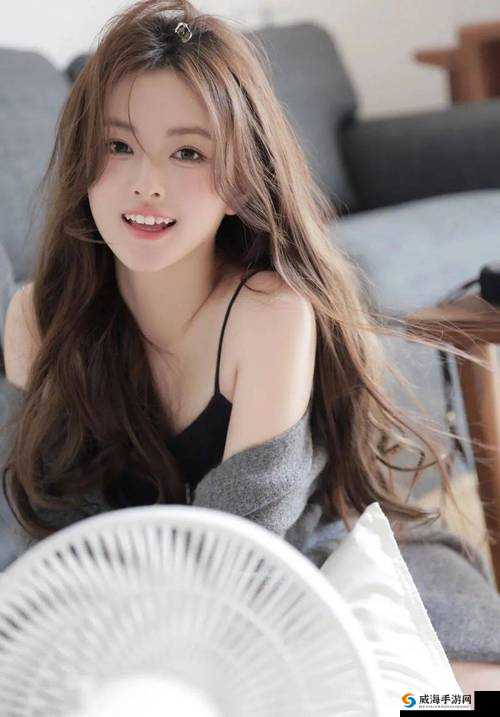 魅惑迷人：欣赏 asS 极品女人下部的独特魅力
