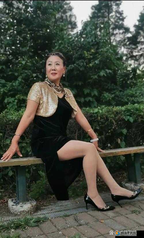 国产亚洲熟妇的别样魅力：展现成熟韵味与风情
