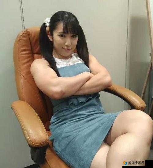 女人与 SSSSOOZZZ：探究情感与欲望的交织
