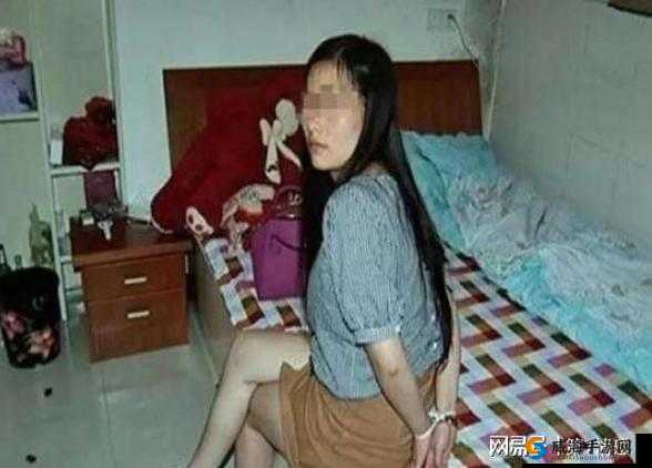 性饥饿的女邻居阿 5：她的故事以及背后的秘密