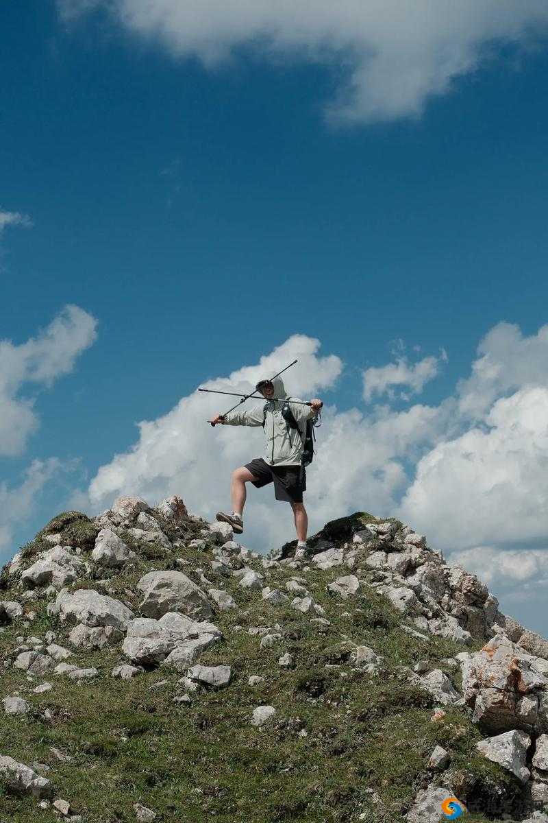 登山：探索自然与自我的冒险之旅