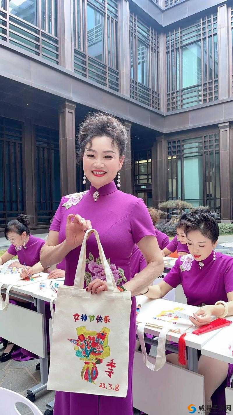 PANSY 中老年妈妈:绽放别样魅力的活力团队