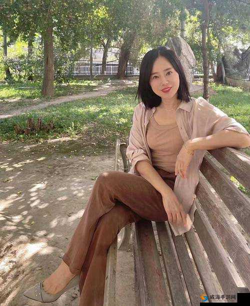 成熟女性的魅力：50 岁的她为何依然充满活力？