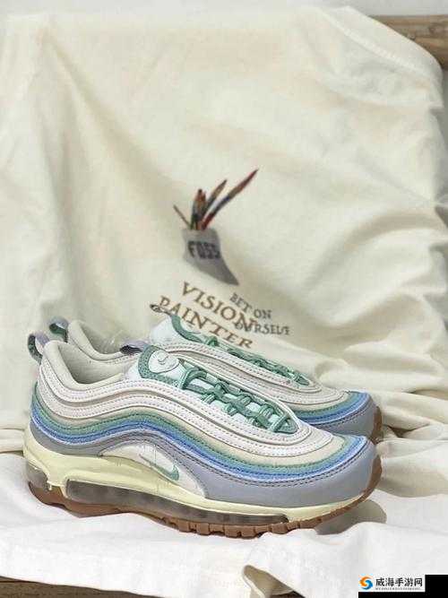 AIRMAX97 杂交：独特设计与创新融合的时尚鞋款