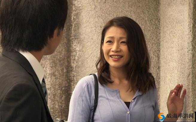 友田真希背德的不伦之恋：道德与欲望的挣扎