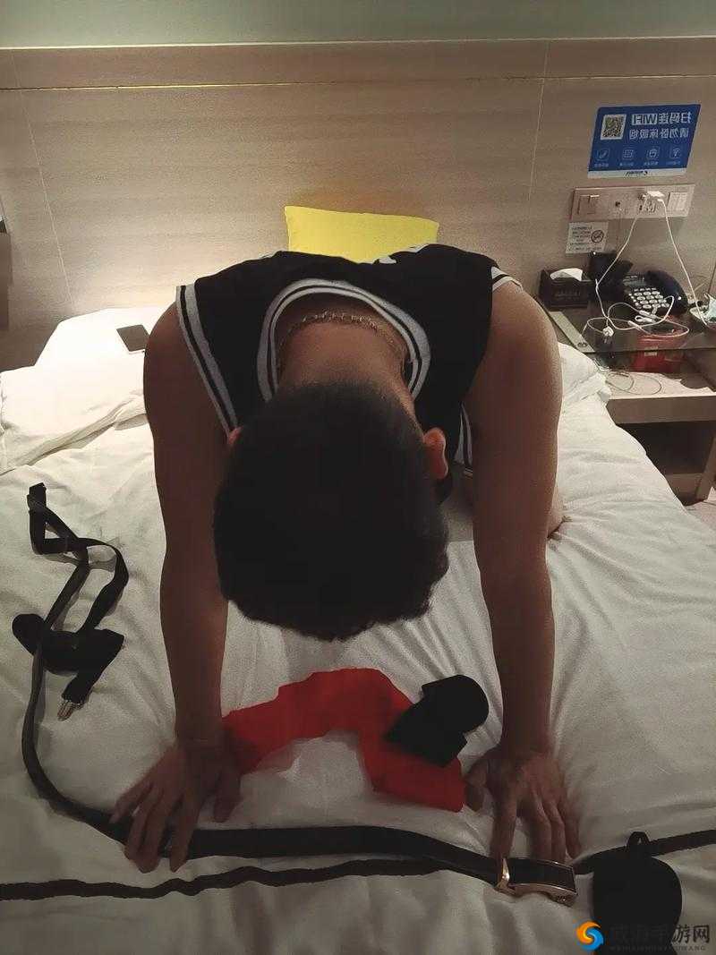 体育生被迷晕后发出呻吟，这是真实的吗？