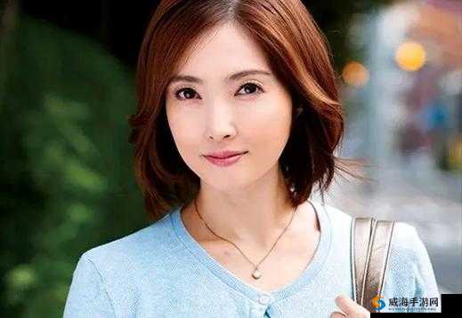产后的人妻 DB 本庄优花：绽放别样魅力与风情