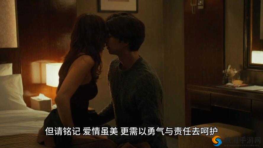 藤蔓进入男男稚嫩的尿孔：探索禁忌之恋的私密视频