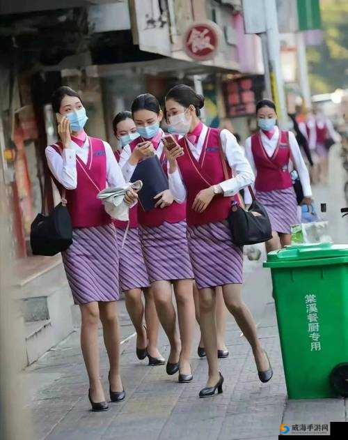 空姐中出:揭秘神秘的航空领域性行为