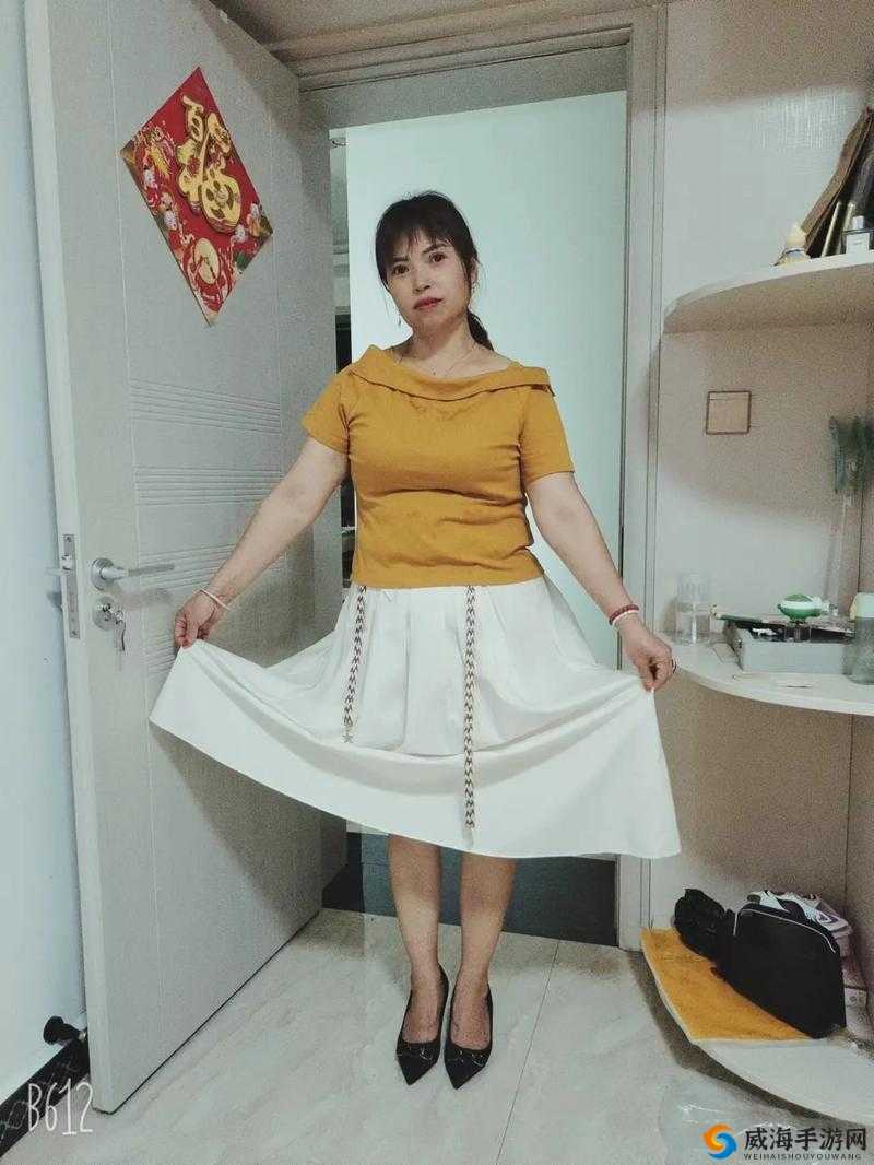 48 岁阿姨记录农村生活走红网络:背后故事引发众人关注