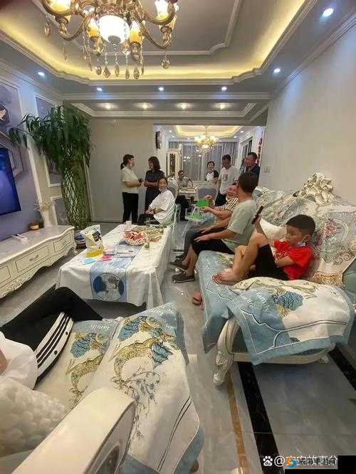 家有四女一锅烩：团圆何须分你我