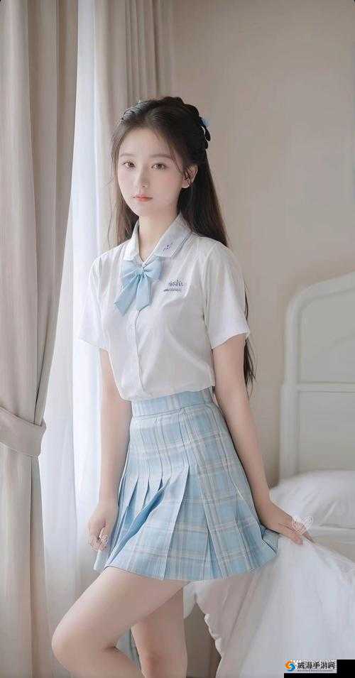 热情校花：青春校园中璀璨绽放的魅力精灵
