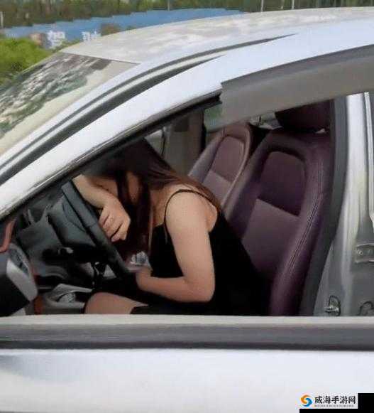 女性跟教练晚上练车是否合适：安全与隐私的考量