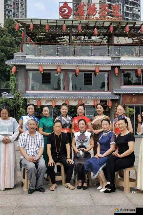 糖心旗袍茶艺老师NANA的优雅茶道分享：传统与现代的完美融合