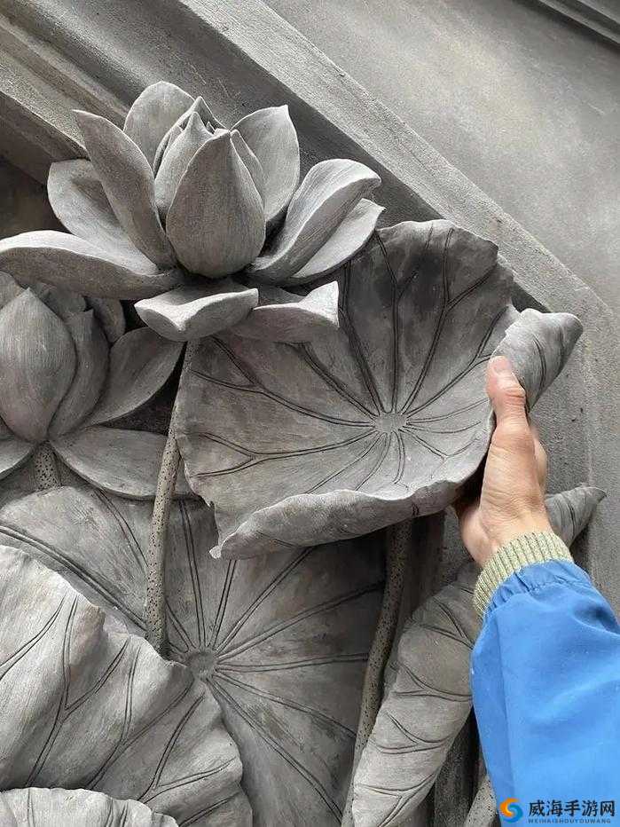 莲花金刚杵浮雕图究竟有何深意？探寻其背后的神秘与独特魅力
