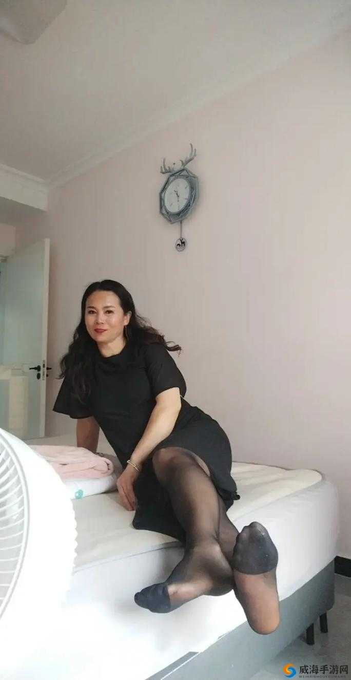 北京熟妇搡BBBB搡BBBB的真实故事：揭秘都市女性情感与生活的双重挑战
