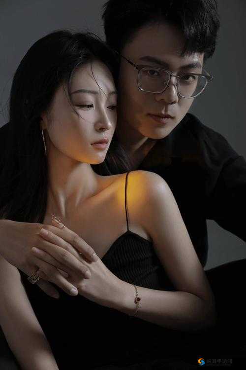 最美情侣免费观看完整版高清在线，这对情侣为何如此甜蜜？