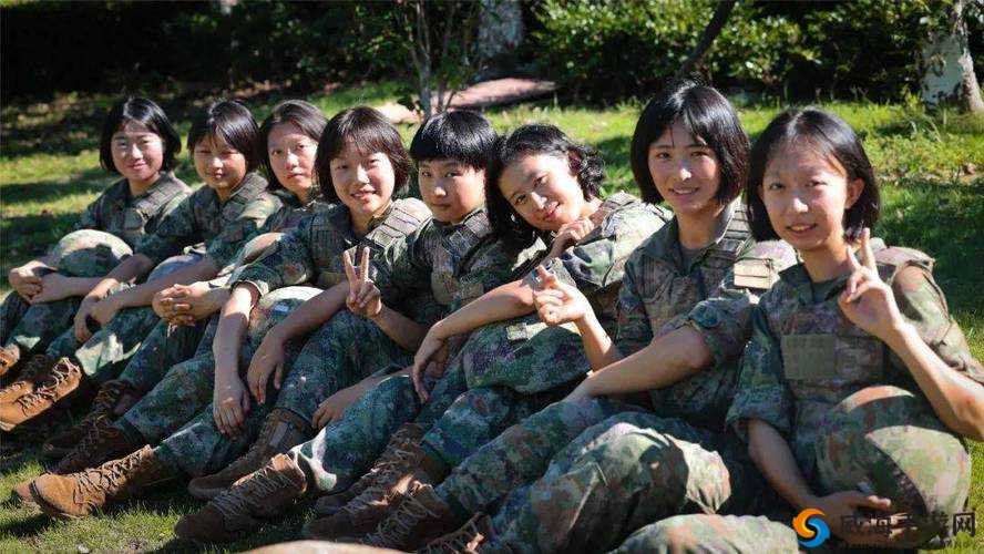 女兵在部队都做些什么？她们的生活和训练是怎样的？