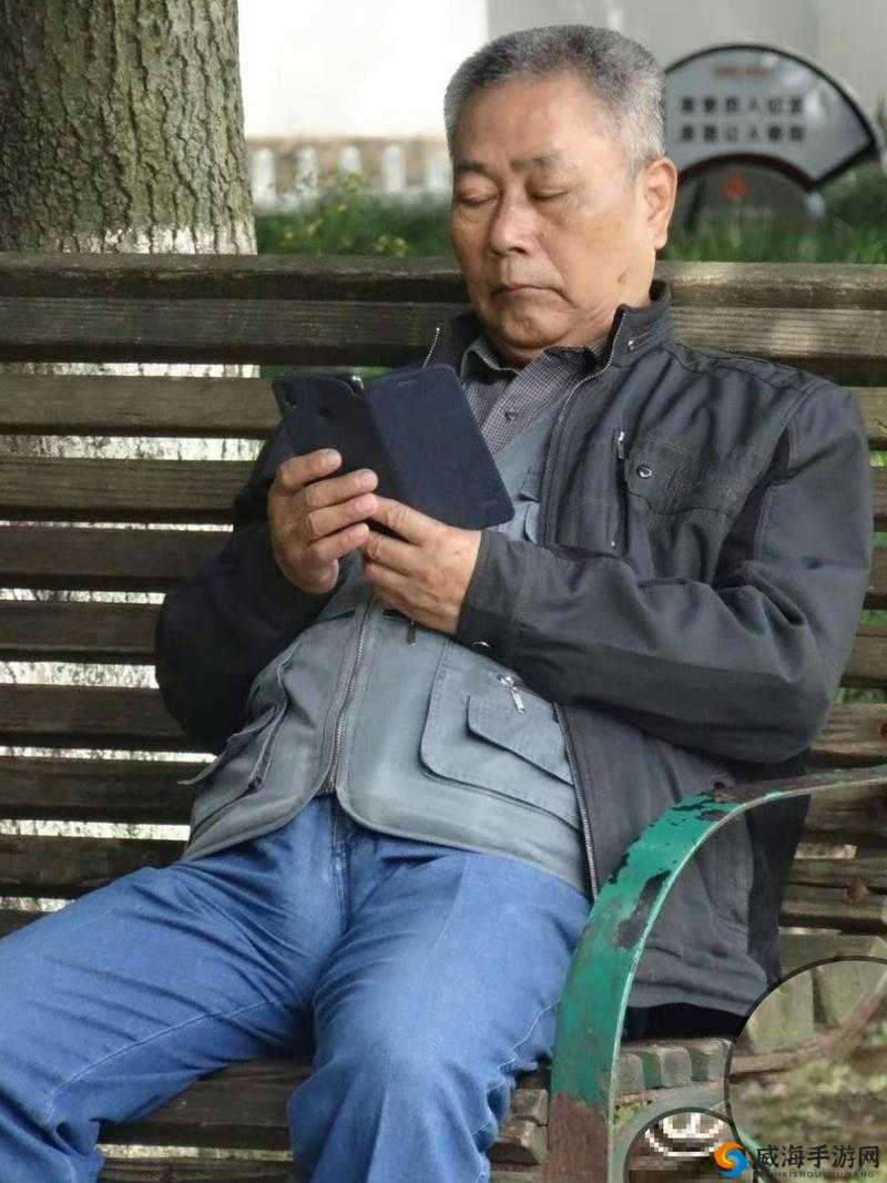 为什么越来越多的日本同志 Gay 老头选择在网上交友？他们的生活是怎样的？