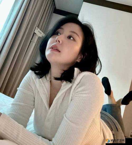 欲妇荡岳丰满少妇岳 A∨：她的私密生活全揭秘