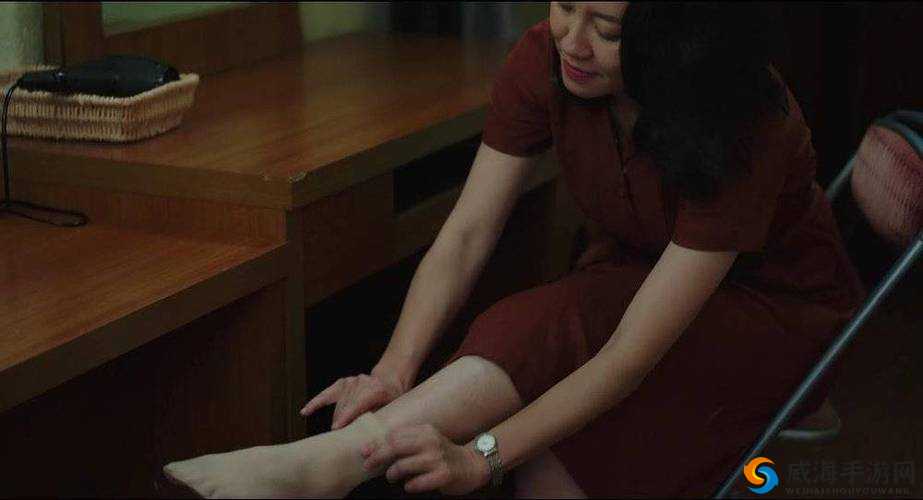 探索女人另类性混交zo的隐秘世界：深度解析其背后的社会与文化影响