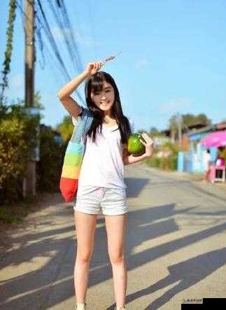 娇小 12xXXXX 性开放：这个身材娇小的女孩，为何在性方面如此开放？