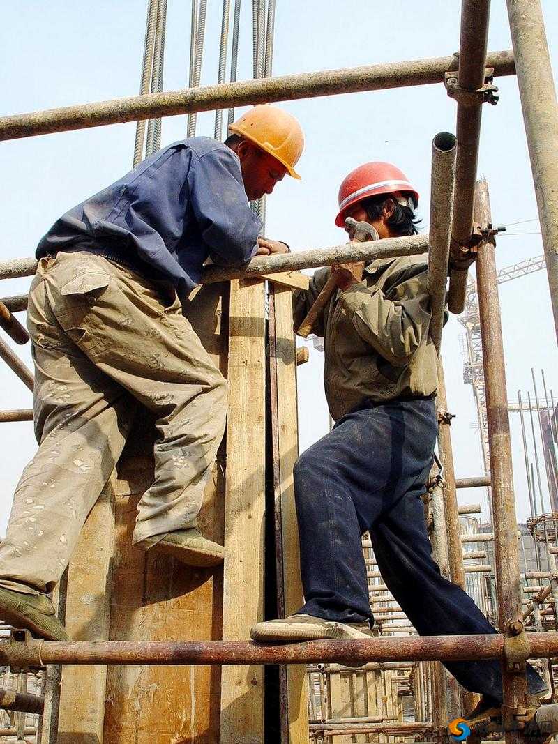 棚户区工地农民工现状如何？他们的工作与生活引发全网关注