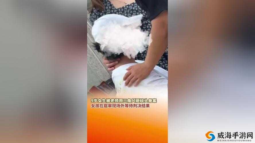 第一次开苞视频：女处苞被破，血流不止，场面惊人